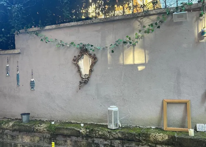 Happy House With Private Garden